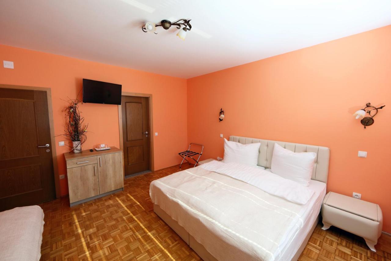 Sobe Grabar Bed and Breakfast Ptuj Eksteriør billede