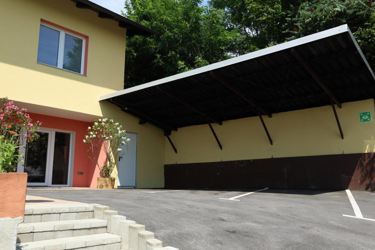 Sobe Grabar Bed and Breakfast Ptuj Eksteriør billede